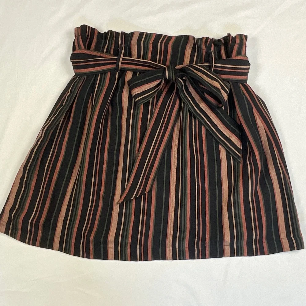 American Eagle Black Paper Bag Tied Striped Mini Skirt Size Small